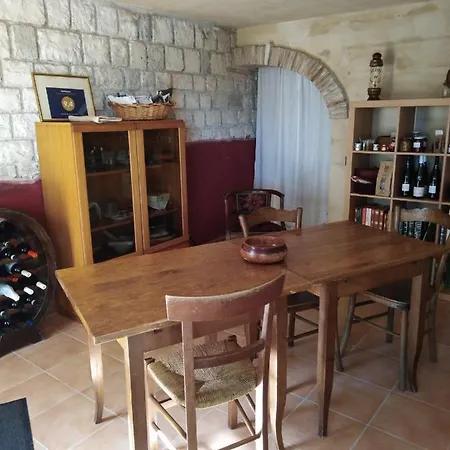 Alojamento de Acomodação e Pequeno-almoço Bed & Relax Sinestesia 3*