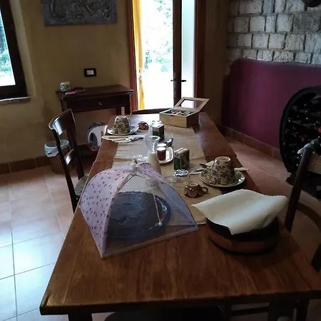 Bed & Relax Sinestesia Alojamento de Acomodação e Pequeno-almoço Precicchie