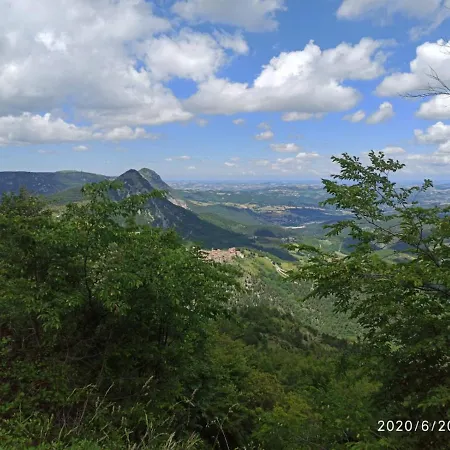 Alojamento de Acomodação e Pequeno-almoço Bed & Relax Sinestesia 3*